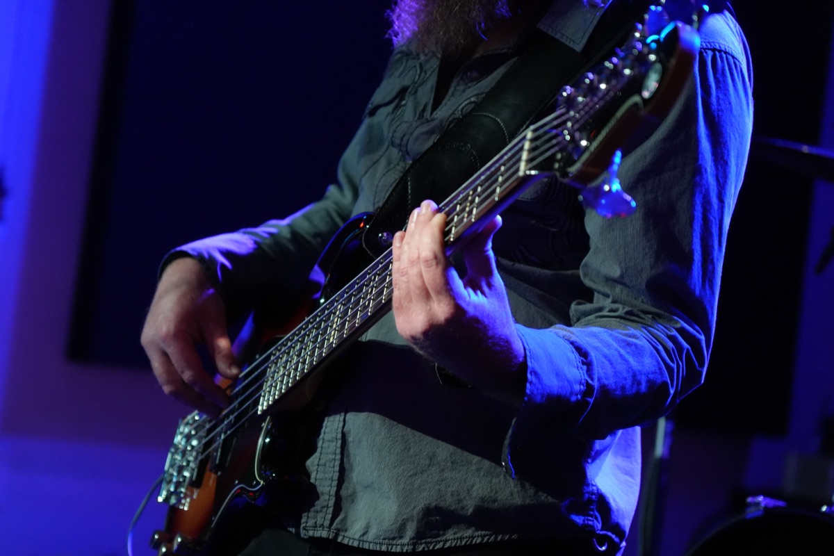 Heller Highwater guitarist soloing mid-set